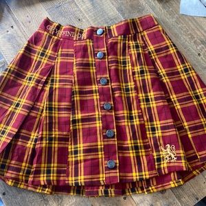 Gryffindor Pleated Red Gold Skirt embroidered size XS NWT